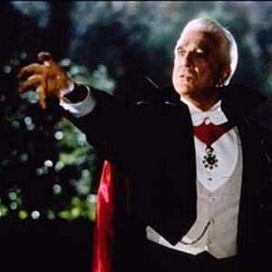 Dracula - Tod aber glücklich : Bild Leslie Nielsen, Mel Brooks