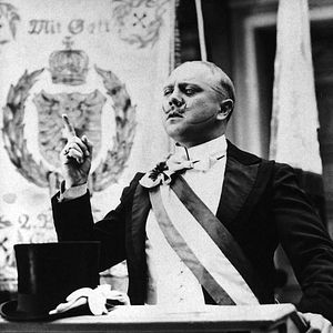 14+ Der Untertan Heinrich Mann Ganzer Film Background