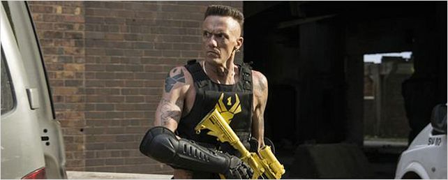 "Chappie": Brandon Auret spricht über schwierige Zusammenarbeit mit Rapper Ninja von Die Antwoord "Chappie": Brandon Auret spricht über schwierige Zusammenarbeit mit Rapper Ninja von Die Antwoord