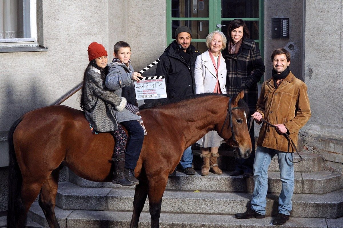 Bild von Das Pferd auf dem Balkon Bild 23 auf 29 FILMSTARTS.de