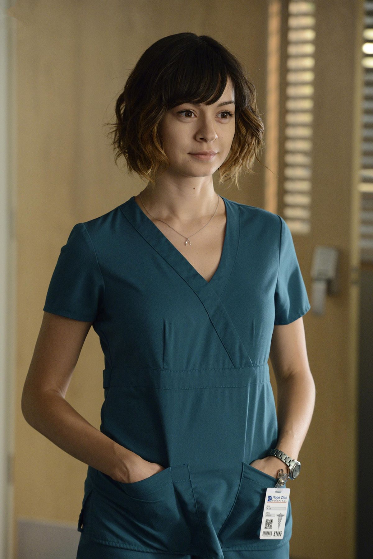 Saving Hope Bild Julia Taylor Ross 82 Von 157 Filmstarts De An dessen seite kämpfen dr. saving hope bild julia taylor ross 82 von 157 filmstarts de
