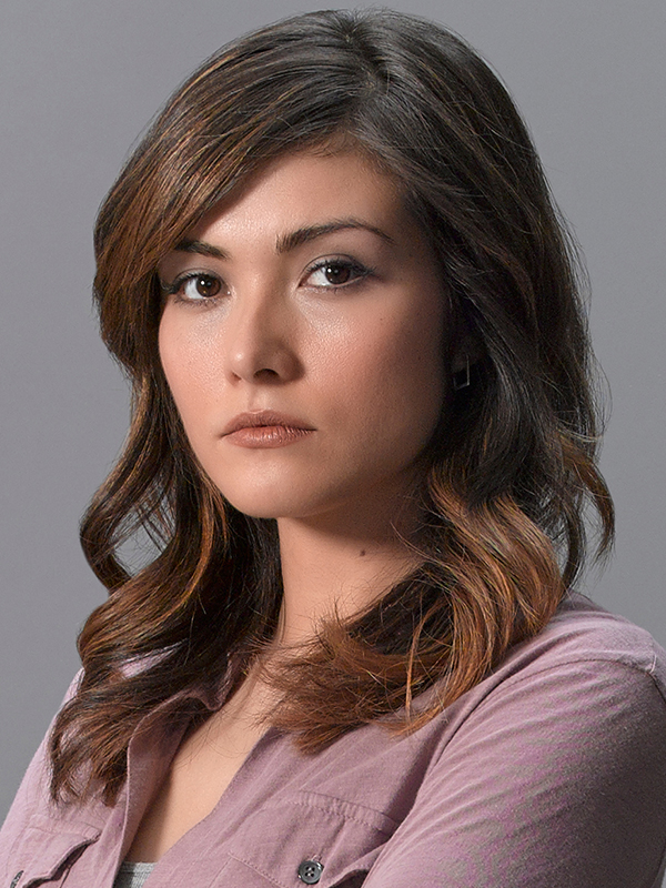 Daniella Pineda Filmstartsde