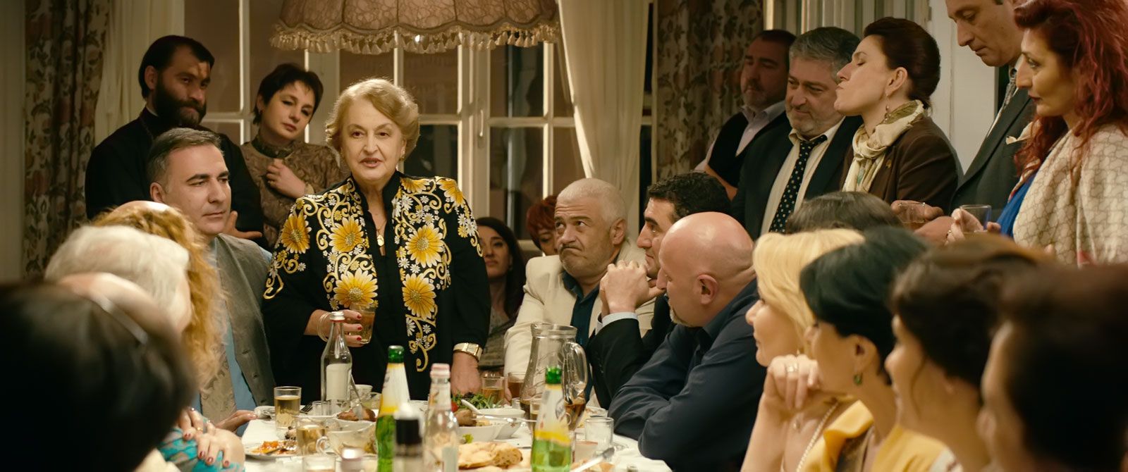 Eine Glückliche Familie Folge 1