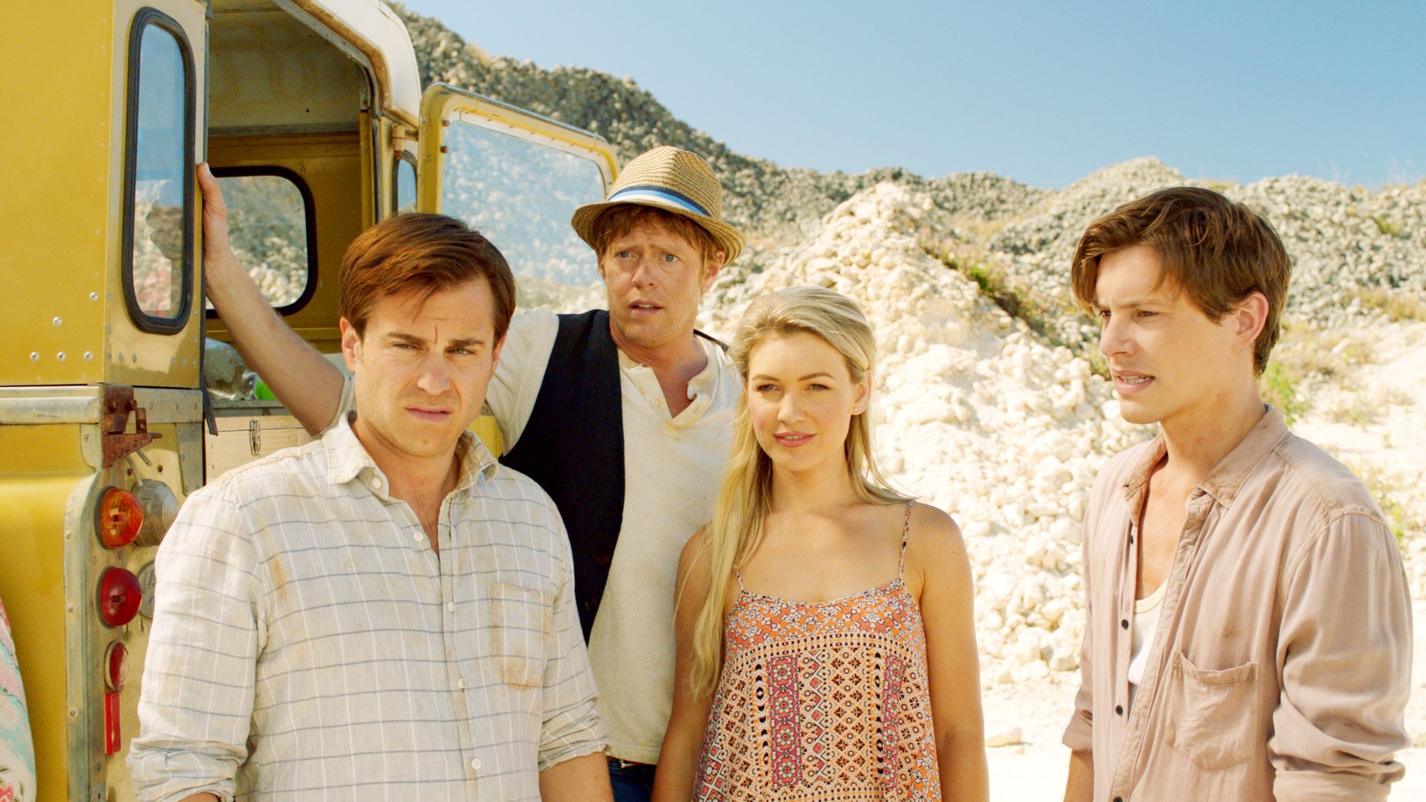 Roland Emmerichs Neuer Film Moonfall Kriegt Zwei Neue Stars