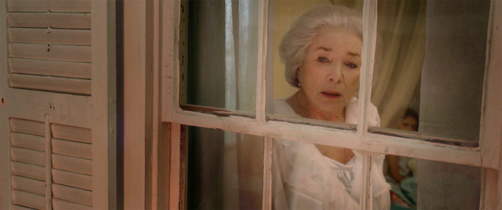 Bild Zu Shirley Maclaine Die Kleine Meerjungfrau Bild Shirley Maclaine Filmstarts De