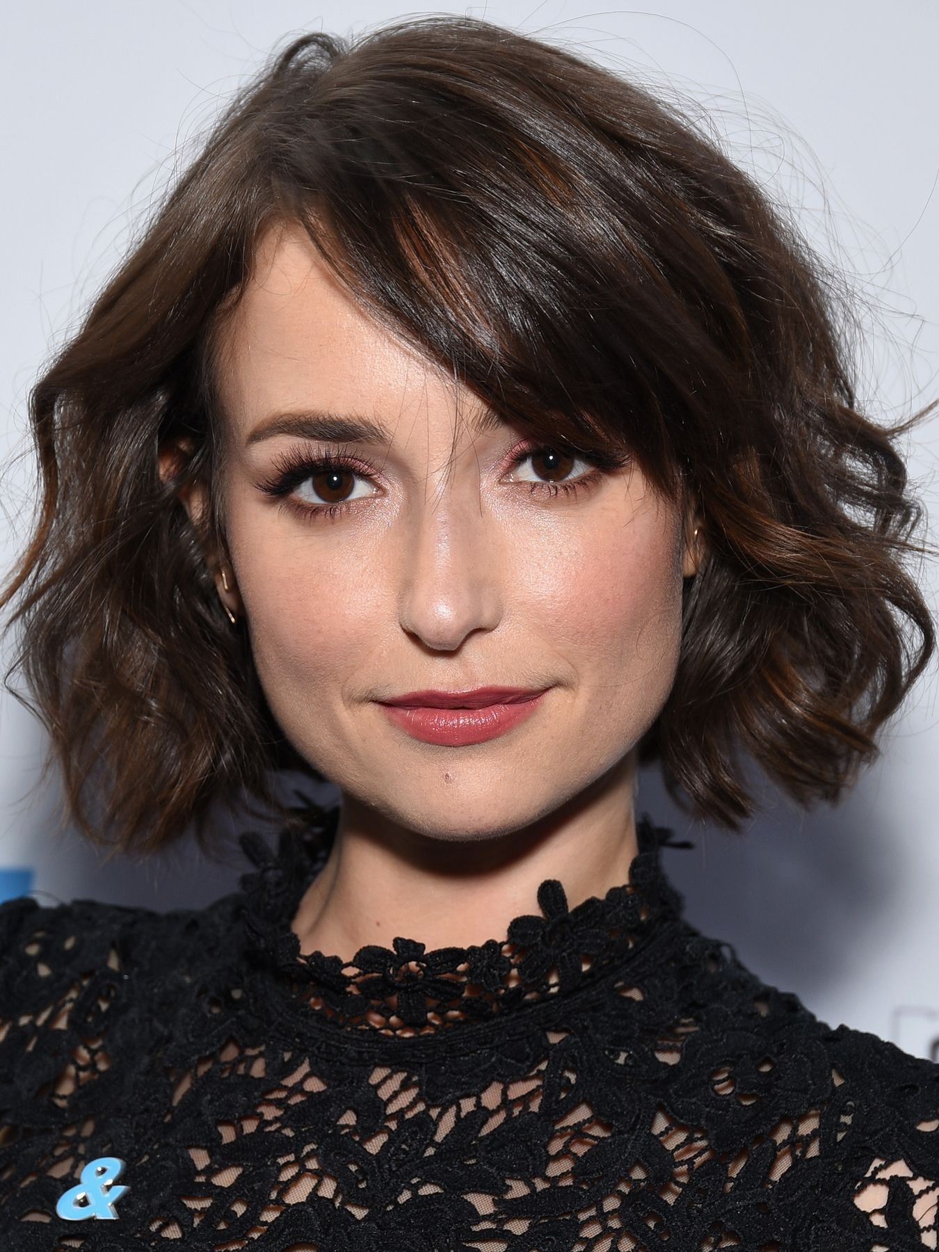Milana Vayntrub:  A Look At Her Filmography - i9adh5t