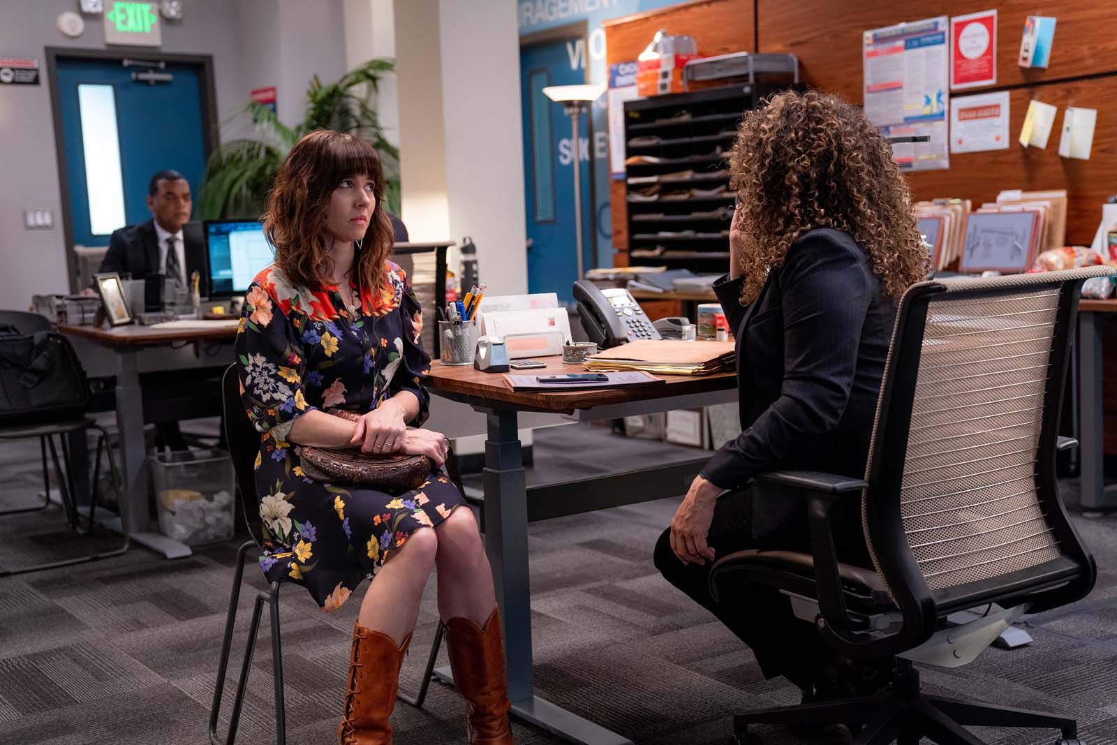 Dead To Me Bild Diana Maria Riva, Linda Cardellini 31 von 98 FILMSTARTS.de Dead To Me Bild Diana Maria Riva, Linda Cardellini 31 von 98 FILMSTARTS.de
