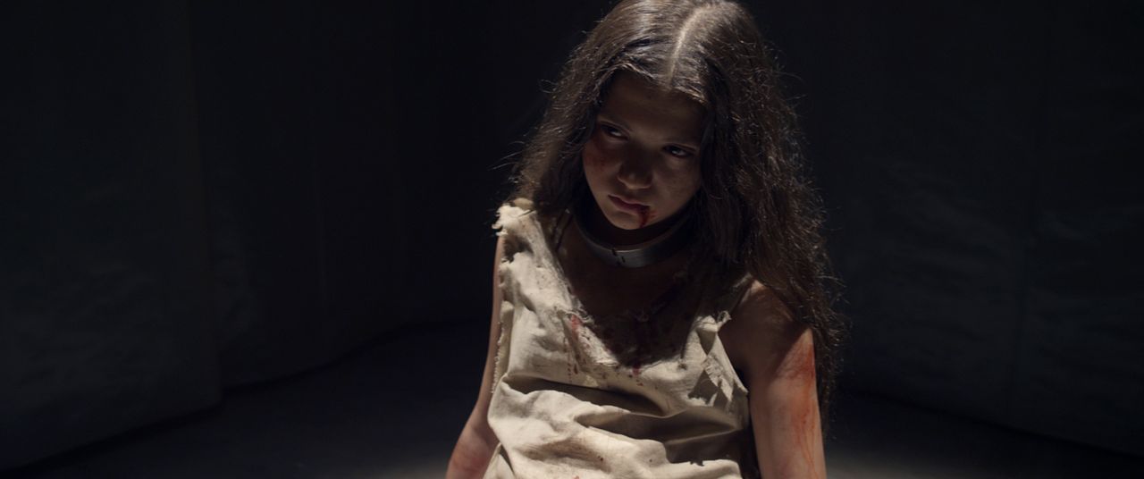 Martyrs Neue Szenenbilder Zum Folter Horror Remake Mit Pretty