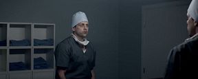 Blutdurst zur Trauma-Bewältigung: Im Trailer zu "Painkillers" wird ein Familienvater zum Vampir Blutdurst zur Trauma-Bewältigung: Im Trailer zu "Painkillers" wird ein Familienvater zum Vampir