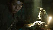 Ein Horror-Schiff bis zum Anschlag mit Leichen gefüllt: Trailer zu "Sea Fog" von "Parasite"-Macher Bong Joon Ho Ein Horror-Schiff bis zum Anschlag mit Leichen gefüllt: Trailer zu "Sea Fog" von "Parasite"-Macher Bong Joon Ho