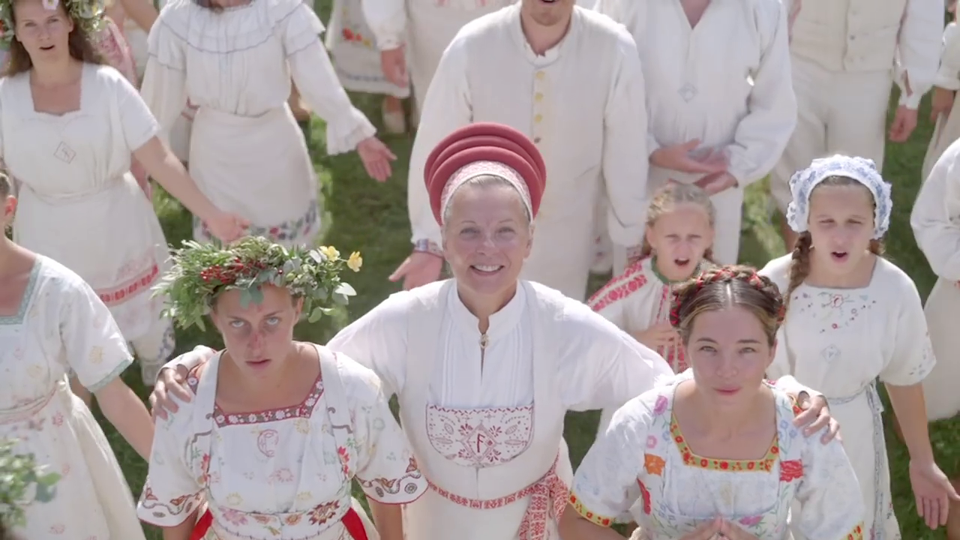 Midsommar Trailer (2) OV - FILMSTARTS.de