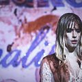 Bilder Carlson Young