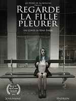 Poster der Regarde la fille pleurer