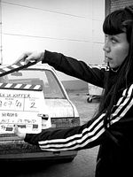 Poster der Mädchen im Koffer