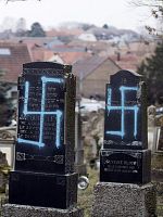 Poster der Hate Among Us