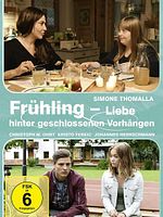 Poster der Frühling - Liebe hinter geschlossenen Vorhängen