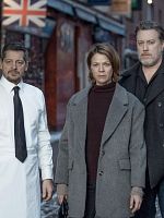 Poster der Alles auf Rot