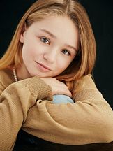 foto von Alix West Lefler