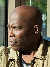 foto von Elie James Blezes