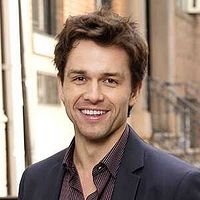 Bilder Julian Ovenden