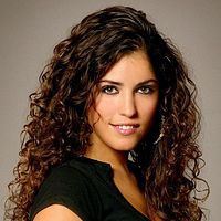 Bilder Yolanthe Cabau