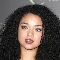 Bilder Aisha Dee