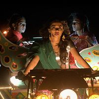 Bilder Surveen Chawla