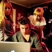 Bilder Kyra Sophia Kahre