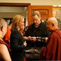 Bilder Clyde Kusatsu