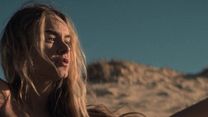 Bild von Strangers In A Car Park Trailer OV