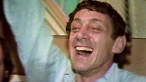 Bild von Wer war Harvey Milk? Trailer OmdU