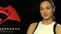 Bild von FILMSTARTS-Interview zu "Batman v Superman" mit Gal Gadot, Jesse Eisenberg und Amy Adams (FS-Video)