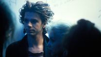 Bild von Mystify: Michael Hutchence Trailer OmdU