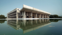 Bild von Kraft der Utopie - Leben mit Le Corbusier in Chandigarh Trailer OmdU