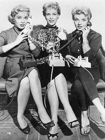 Poster der Serie How to Marry a Millionaire Staffel 2