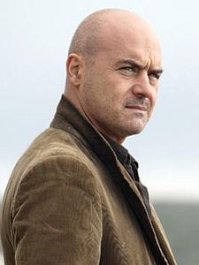 Poster der Serie Commissario Montalbano Staffel 15