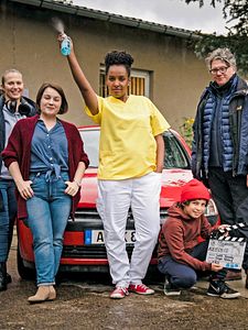 Poster der Serie Die Pflegionärin Staffel 1