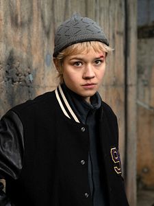 Poster der Serie Becoming Charlie Staffel 1