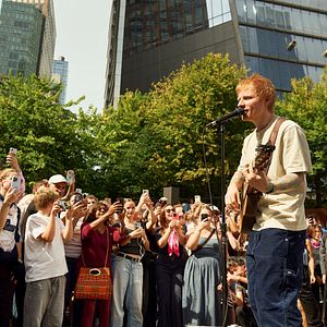 Bilder One Shot With Ed Sheeran: A Music Experience