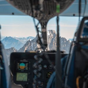 Bilder The White Mountain - The World’s Deadliest Playground