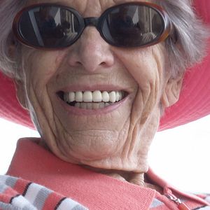 Bilder While The Green Grass Grows (Parts 1+6)