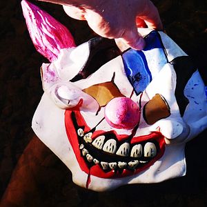 Bilder Camp Blood 13 - Clown Shark