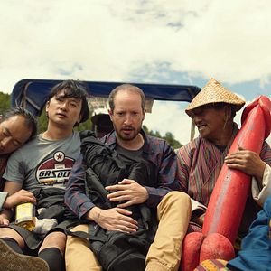 Bilder Was will der Lama mit dem Gewehr?