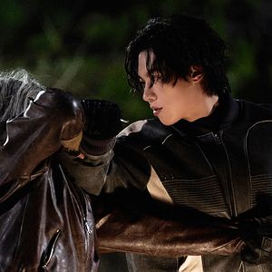 Bilder The Old Woman With The Knife