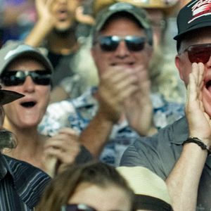 Bilder One Fast Move