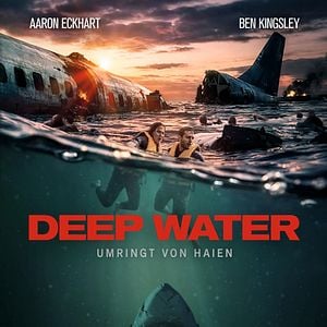 Bilder Deep Water: Umringt von Haien
