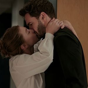Bilder Tom Bateman