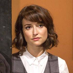 Bilder Milana Vayntrub