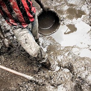 Bilder Of Mud And Blood: Kongo - Im Rausch der Hoffnung