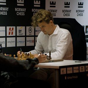 Bilder Untold: Chess Mates